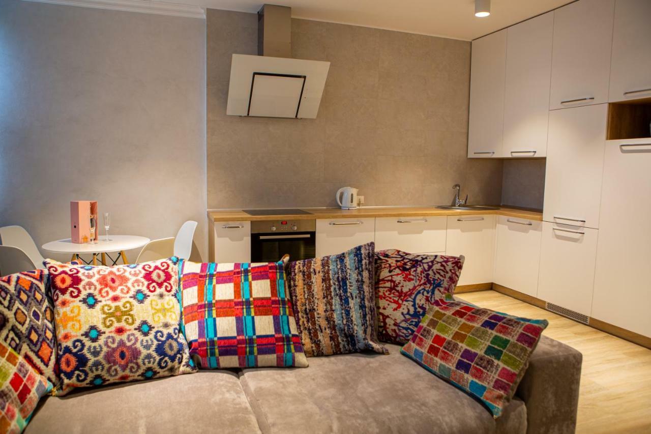 Apartments On Henuezskaya 5 Одеса Екстериор снимка