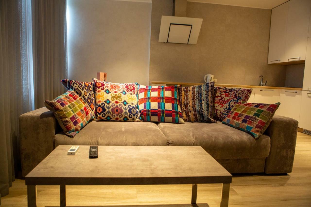 Apartments On Henuezskaya 5 Одеса Екстериор снимка