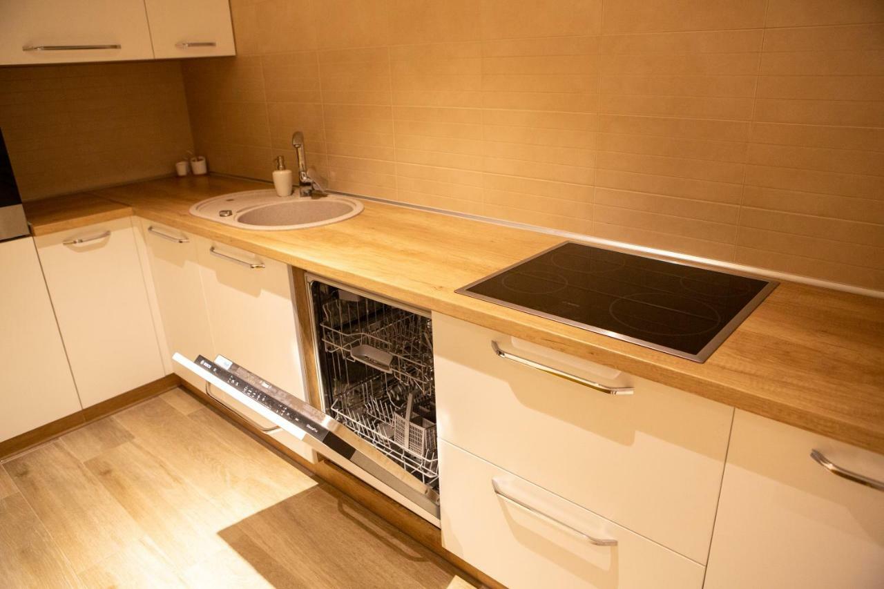 Apartments On Henuezskaya 5 Одеса Екстериор снимка