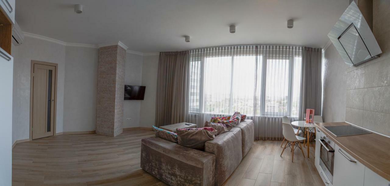 Apartments On Henuezskaya 5 Одеса Екстериор снимка